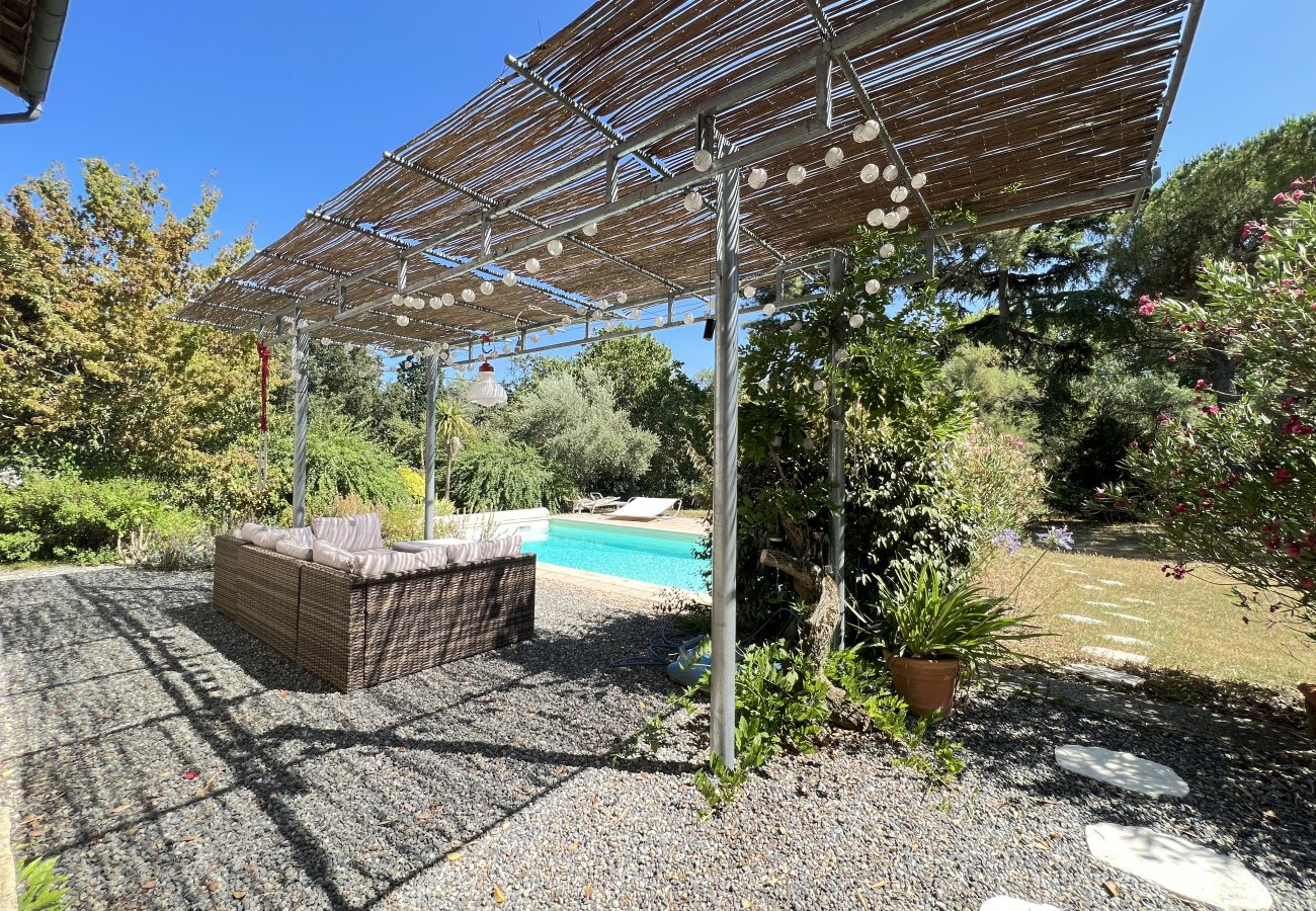 Maison mitoyenne à Tournefeuille - La Marquise – Maison Familiale - Piscine & Jardin