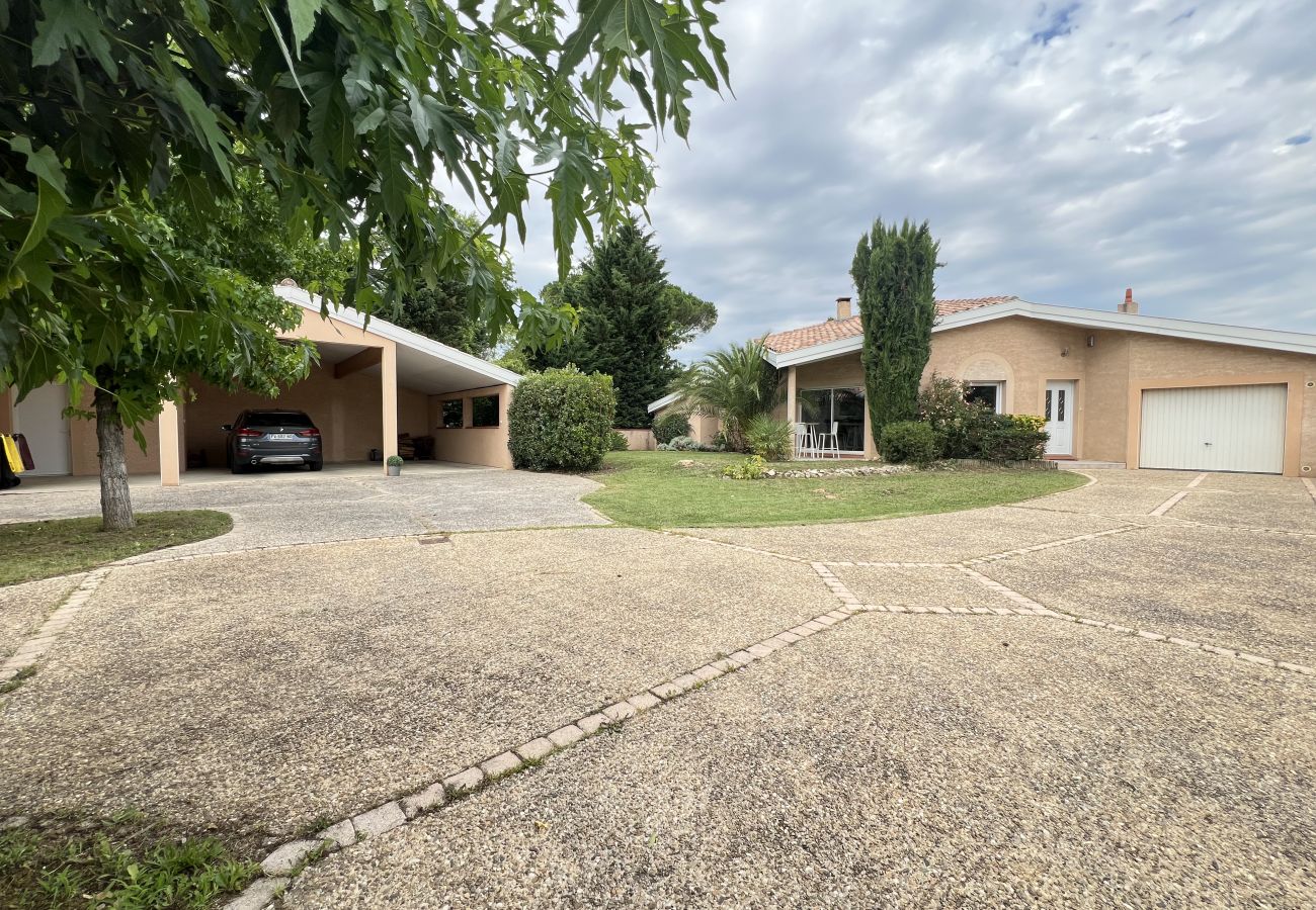 Maison à Frouzins - La Joviale, jolie maison avec Piscine & Jardin