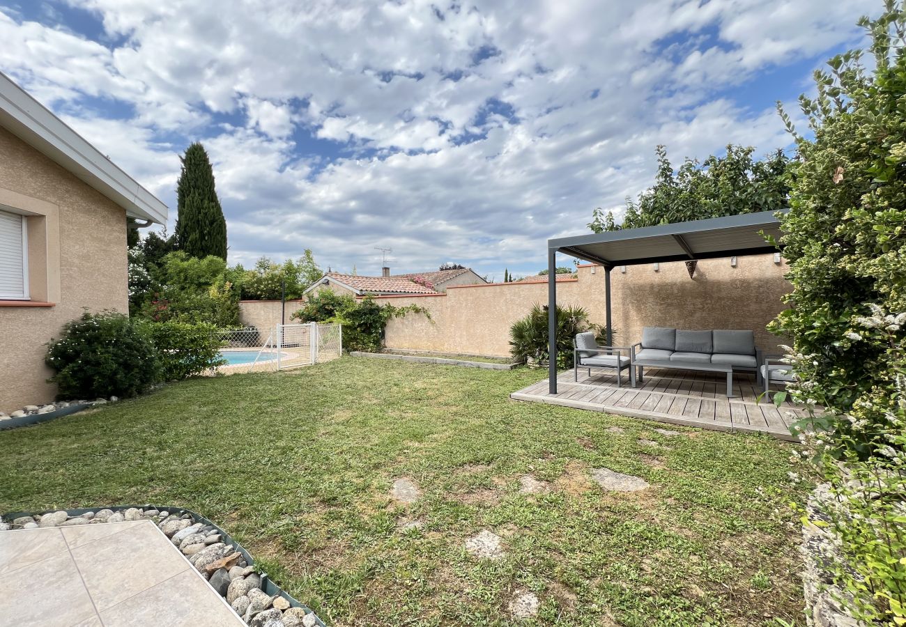 Maison à Frouzins - La Joviale, jolie maison avec Piscine & Jardin