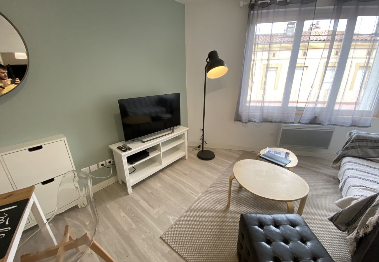Apartment in Toulouse - Le Déodat : Charmant T2 près des Arènes