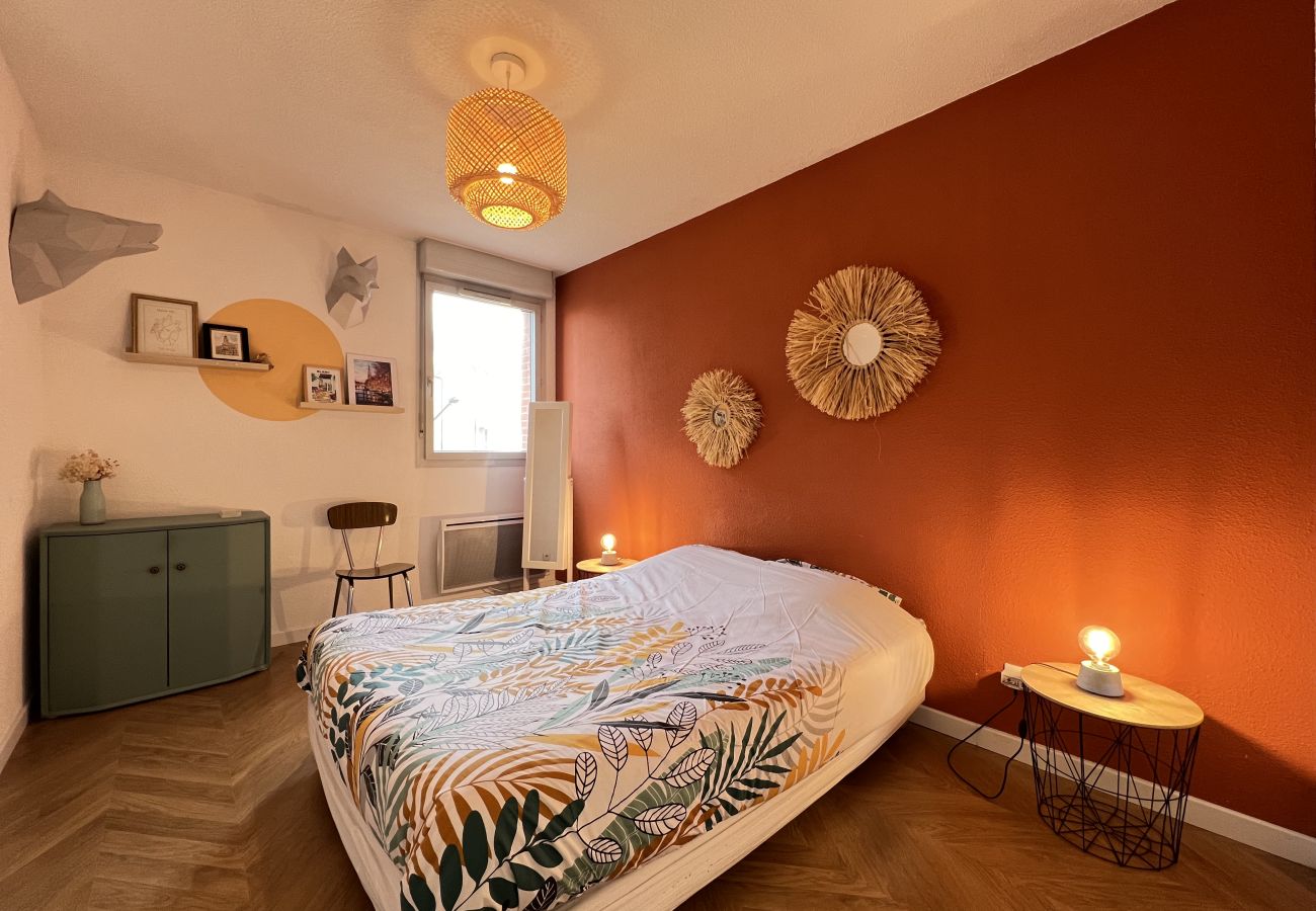 Apartment in Toulouse - Le Flower - 4p - Lumineux & Calme /Balcon/Parking