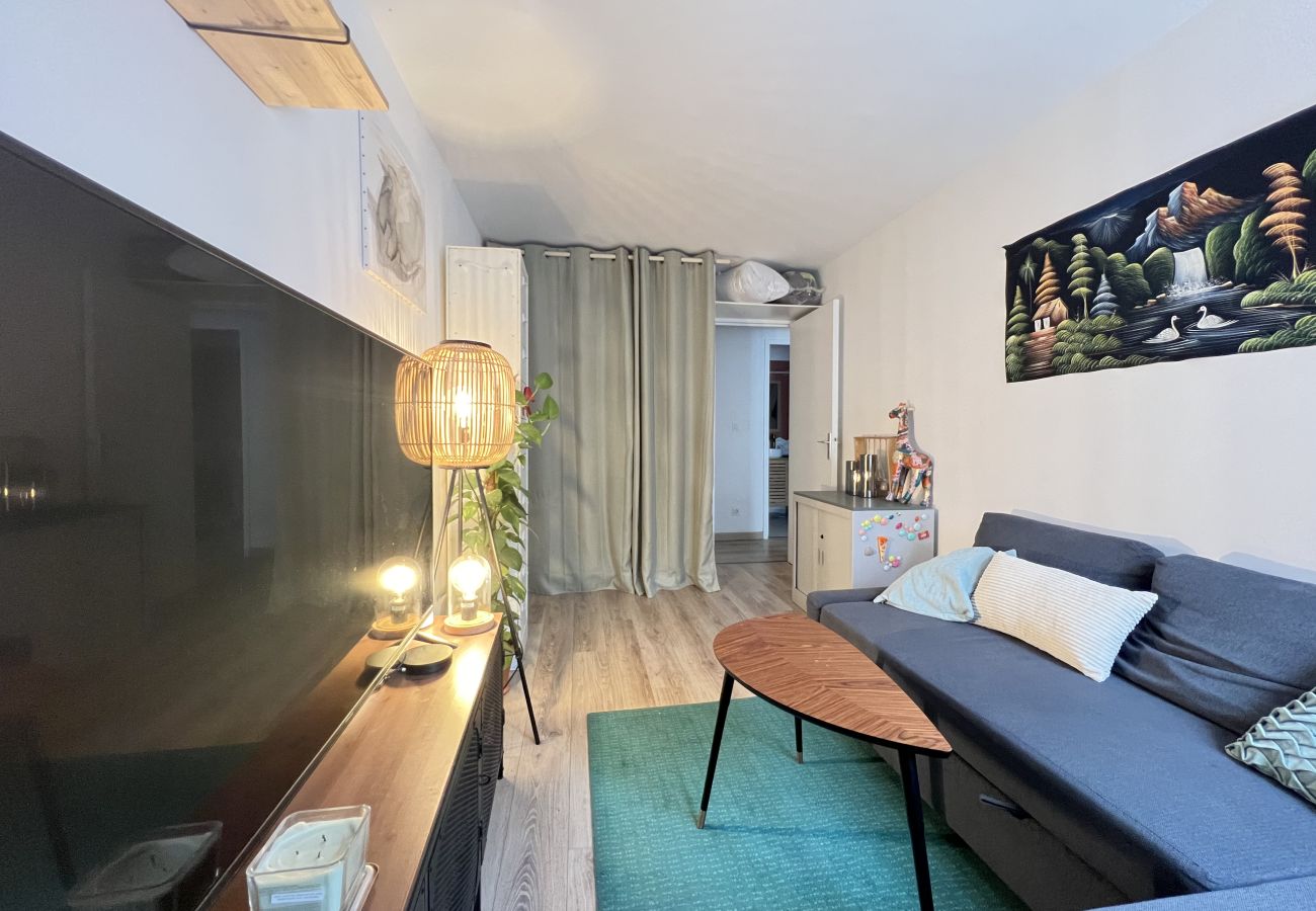 Apartment in Toulouse - Le rêveur - climatisé avec balcon & parking