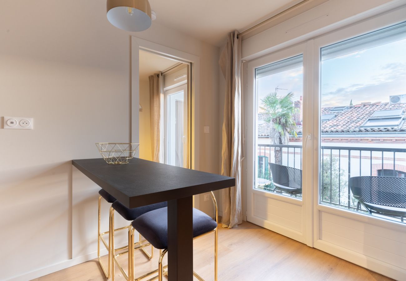 Apartment in Toulouse - Le Sunny Room - 2/4p - Proche Gare